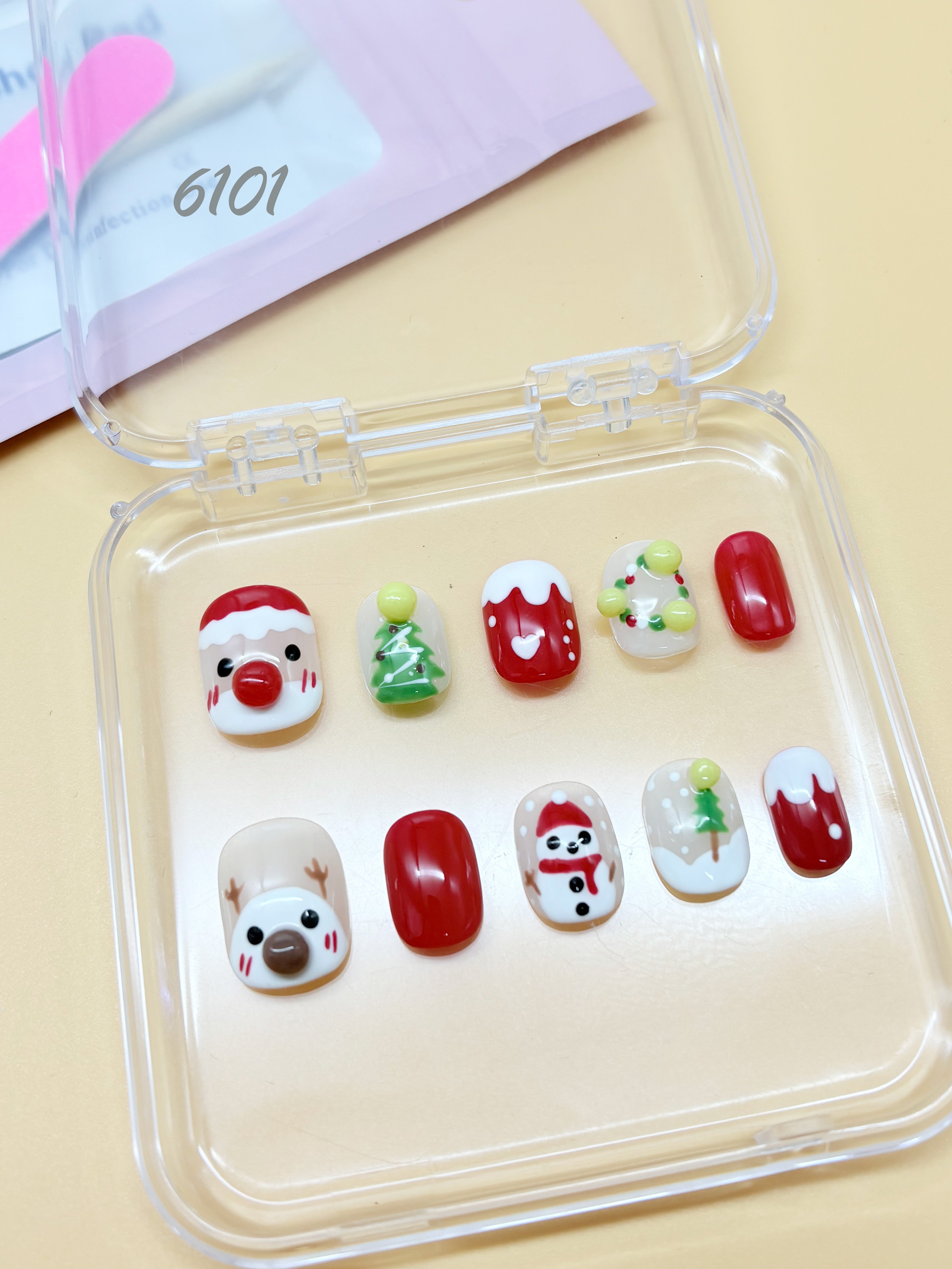 zb78..A display board featuring 24 different styles of fashionable and trendy nail wear.