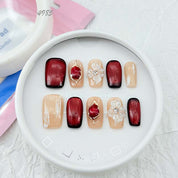 zb35..A variety of choices for almond-shaped and square-shaped wearable nails.