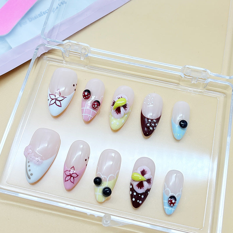 zb65..A display board featuring 24 different styles of fashionable and trendy nail art.