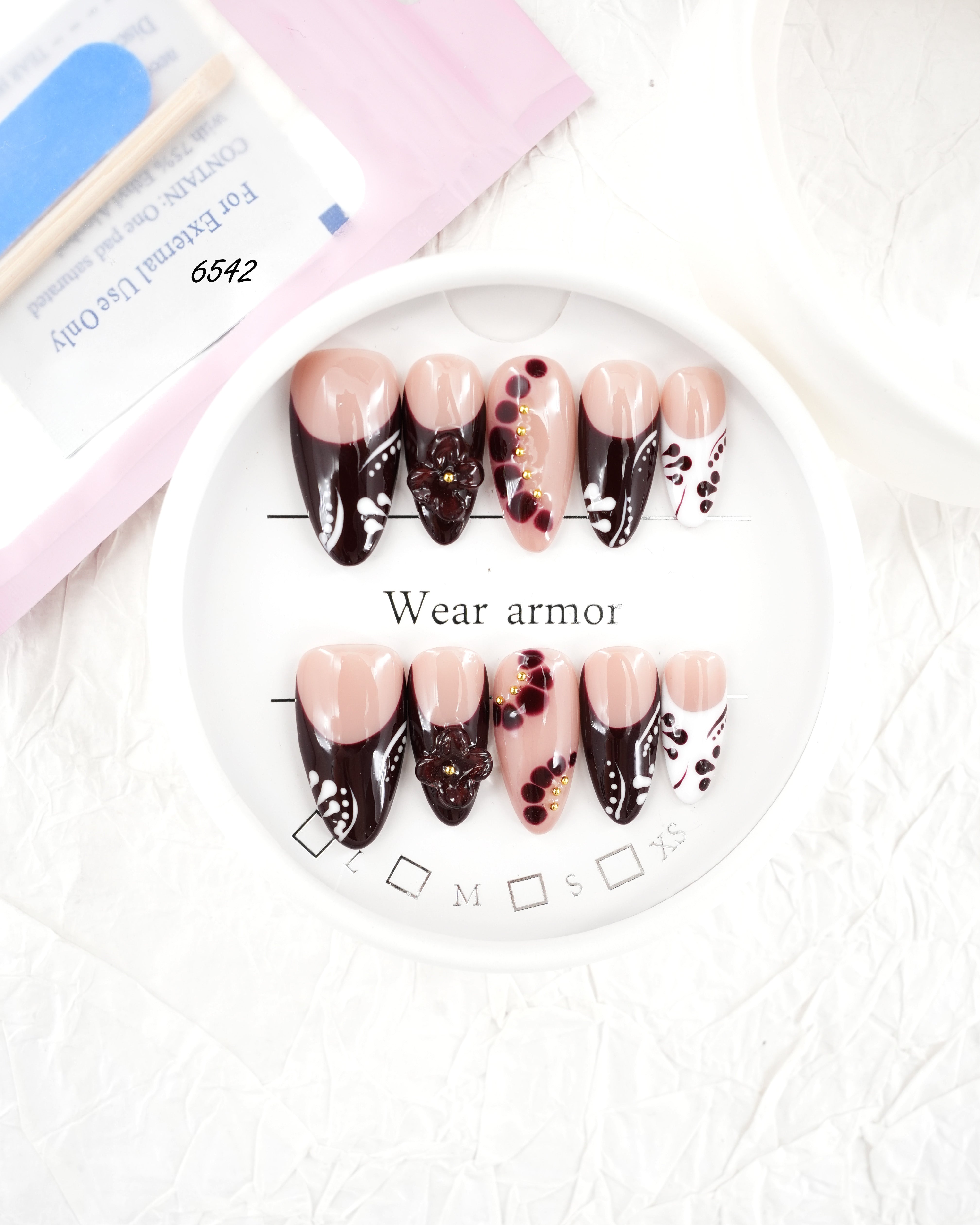 zb81..Exhibition board of the exquisite wearable armor