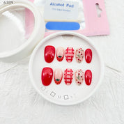zb73..A display board featuring 24 different styles of fashionable and trendy nail wear.