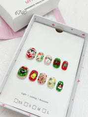 zb89..Christmas nails