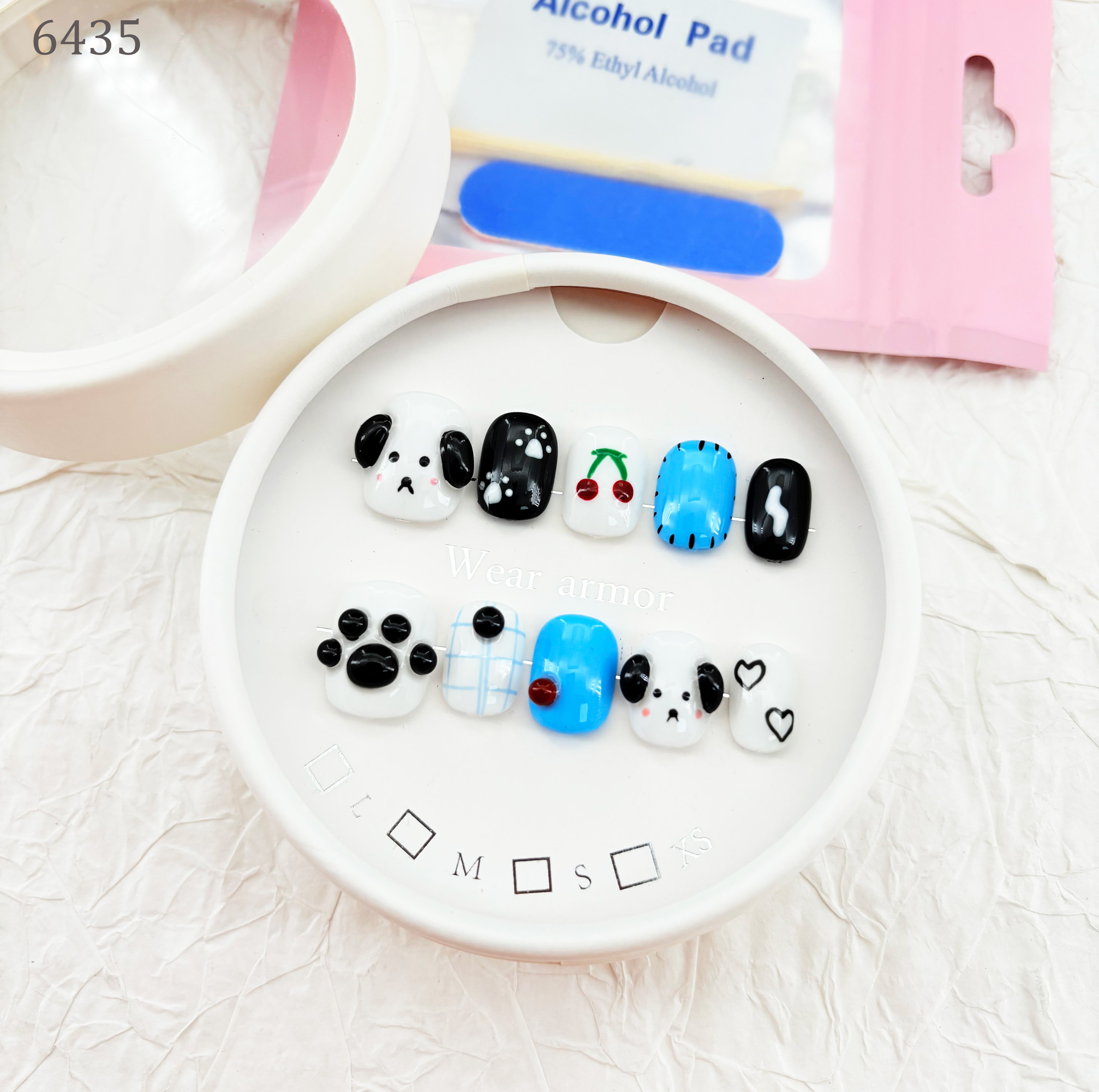 zb97..A wide variety of nails
