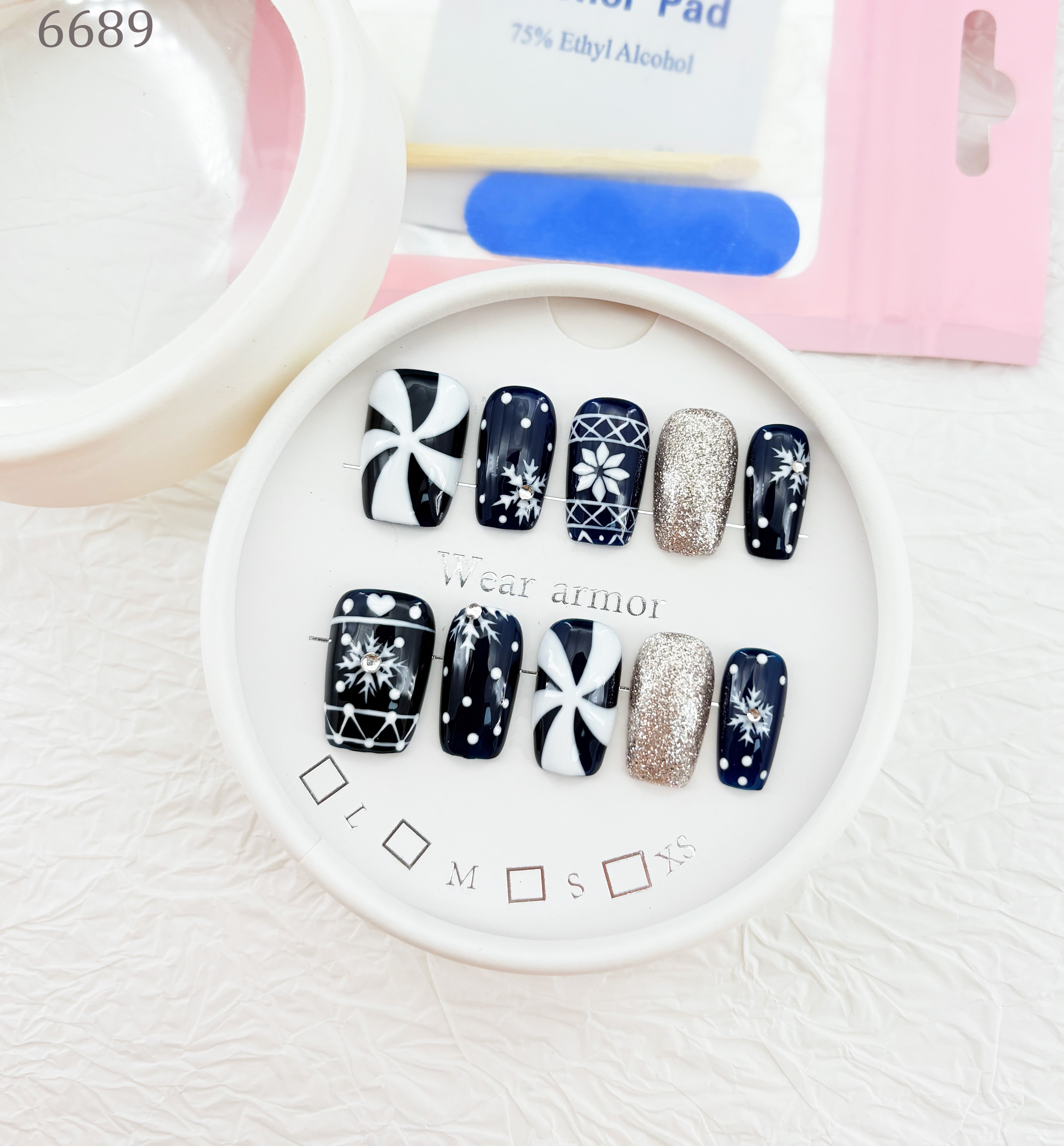 zb86..Exhibition board of the exquisite wearable armor