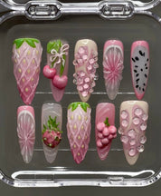 Customized Nails-doris