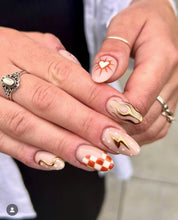 Nails-Ava