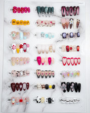 zb35..A variety of choices for almond-shaped and square-shaped wearable nails.