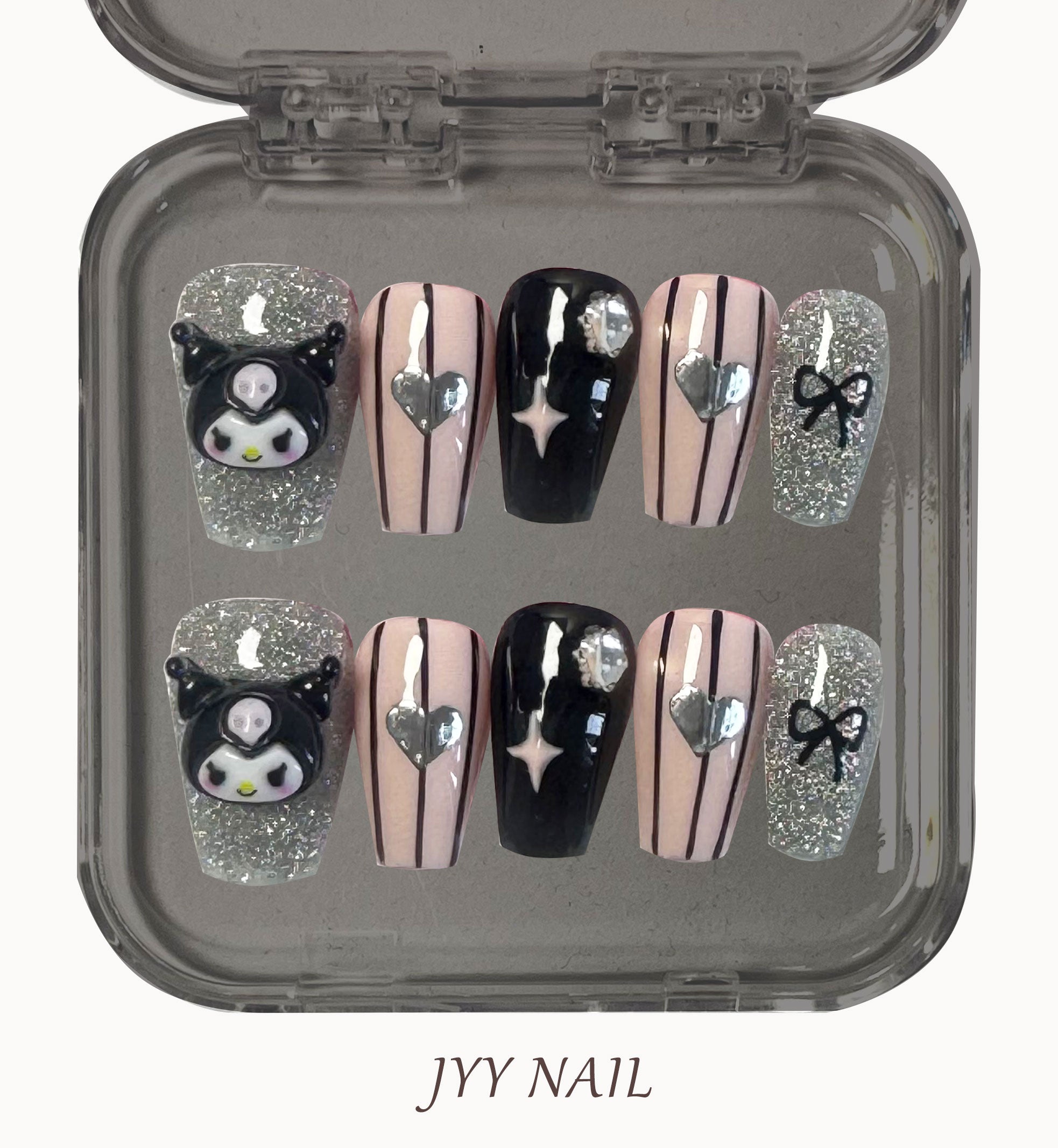 A211 Kulomi:Kullomi creates hand-painted, custom manicures by hand