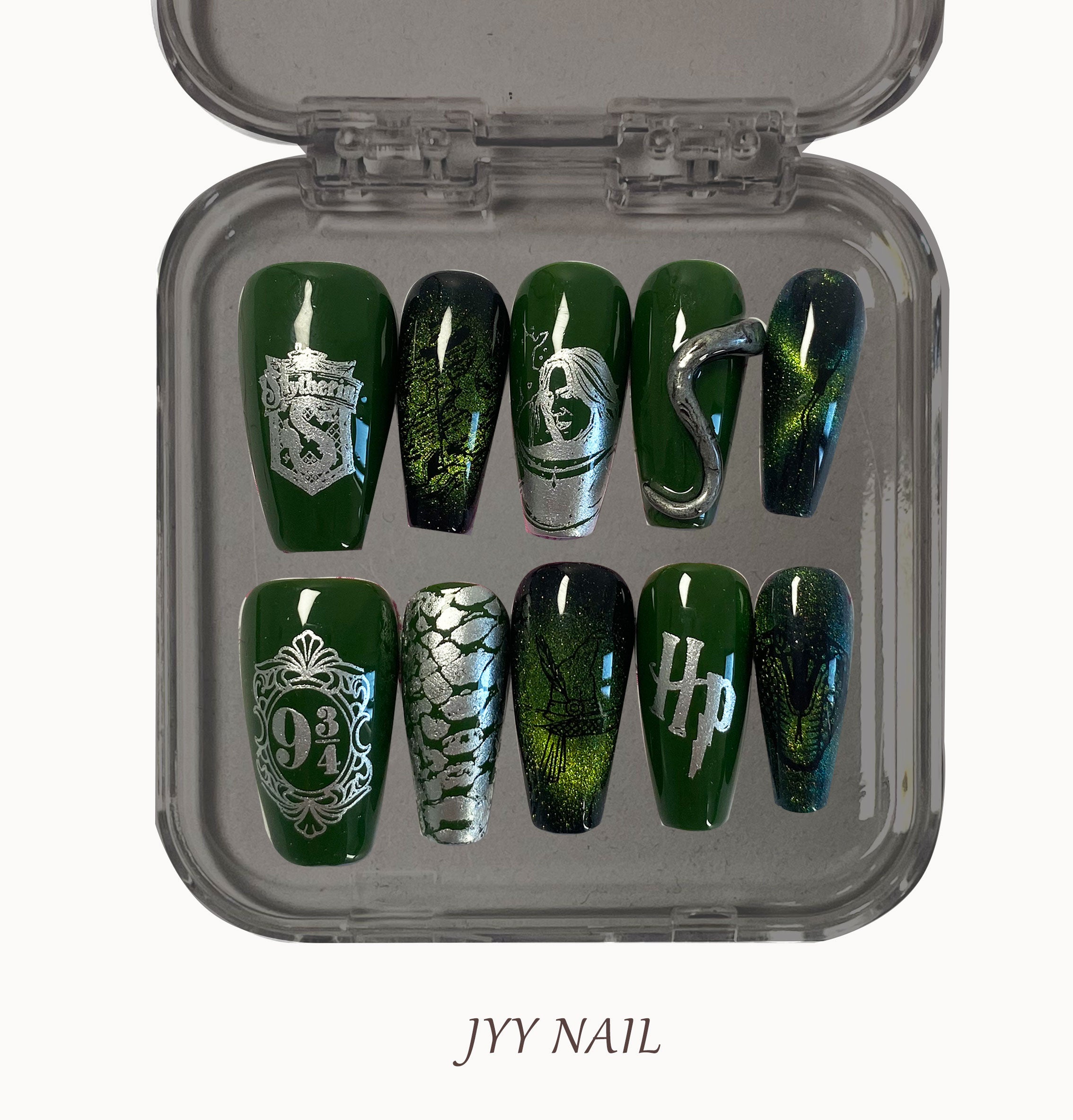 A241 Green Harry Potter:For a hand-drawn custom Harry Potter manicure