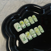 A1890-Meiyi Yi's original designer's heavy hand-painted French cat's eye nail art