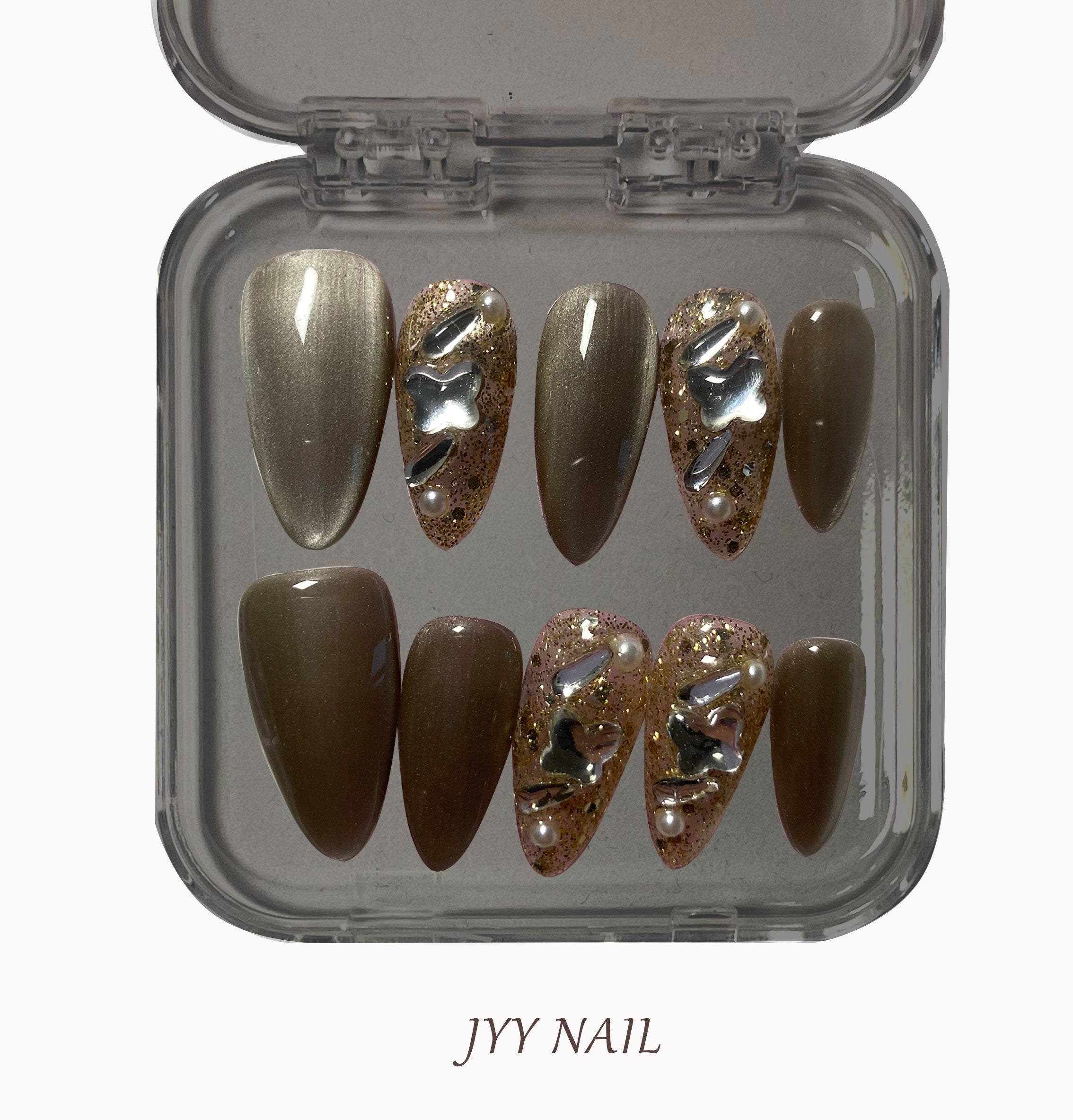 A338 Caramel full of diamonds:Caramel full of diamond height luxury custom manicure