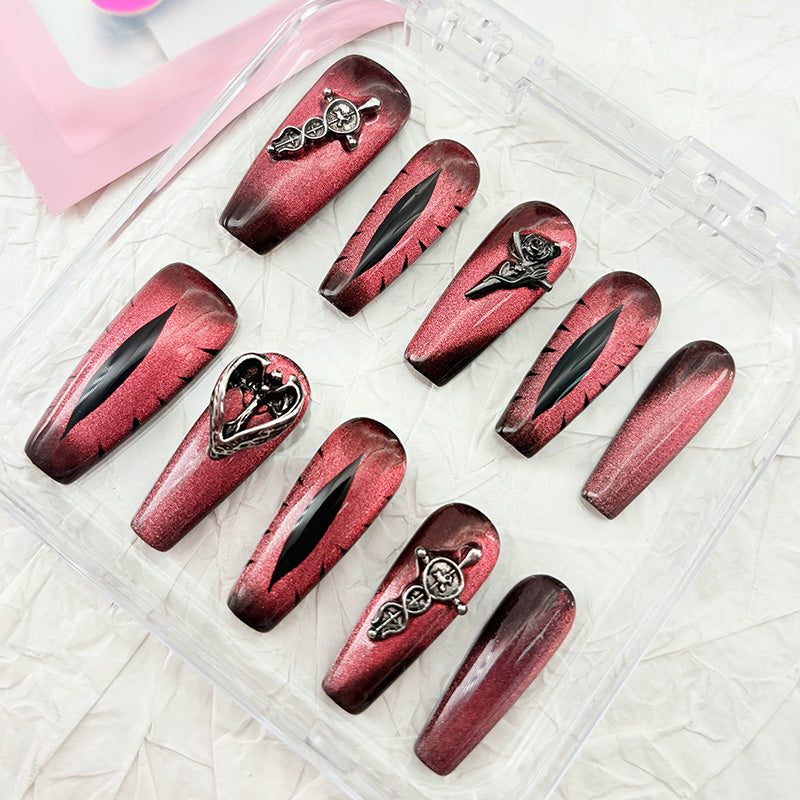 zb35..A variety of choices for almond-shaped and square-shaped wearable nails.