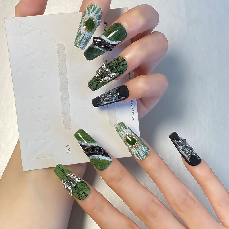 A1327-Handmade 2025 bestseller custom nail art trend, fashionable and international style