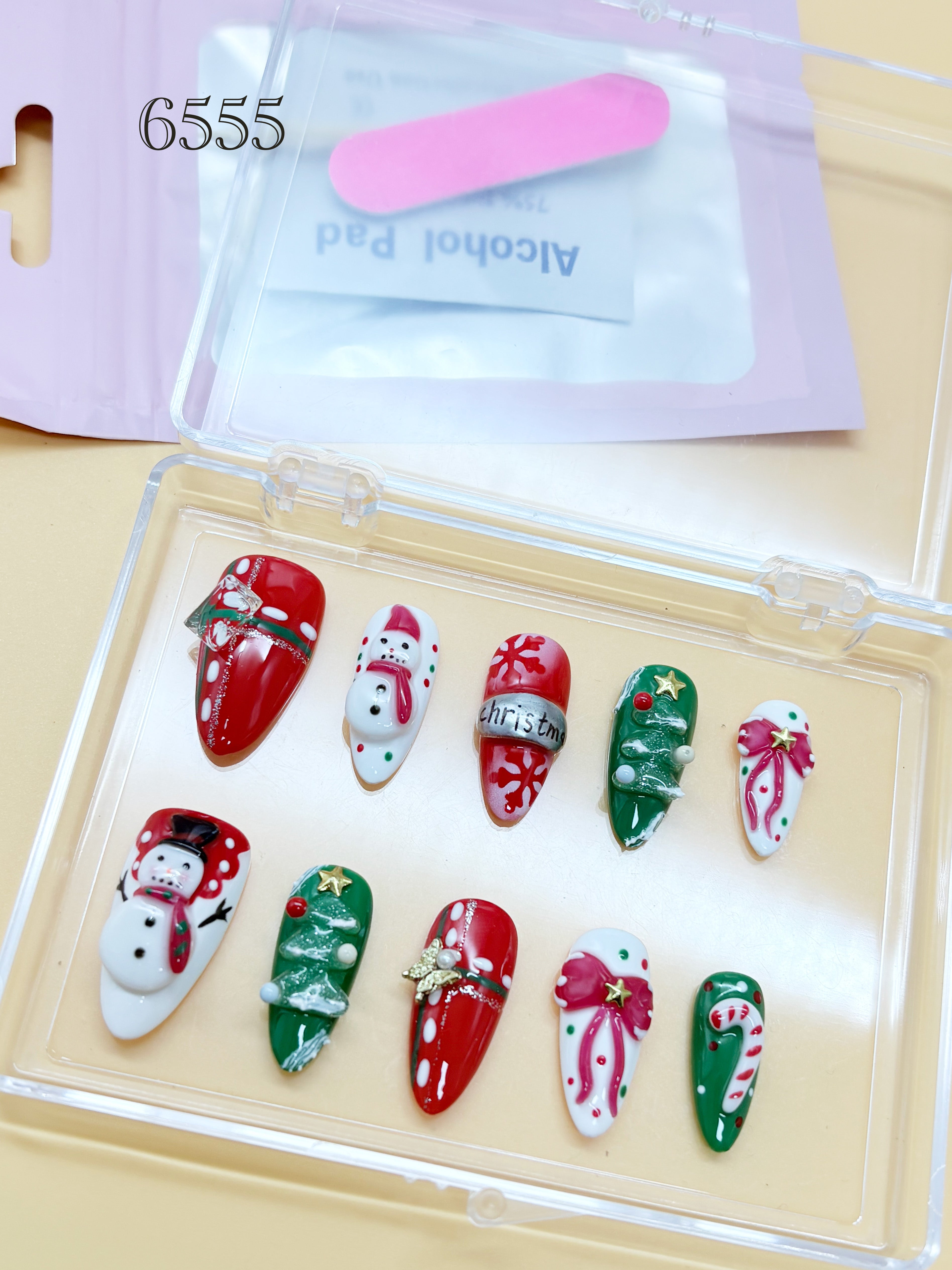 zb89..Christmas nails