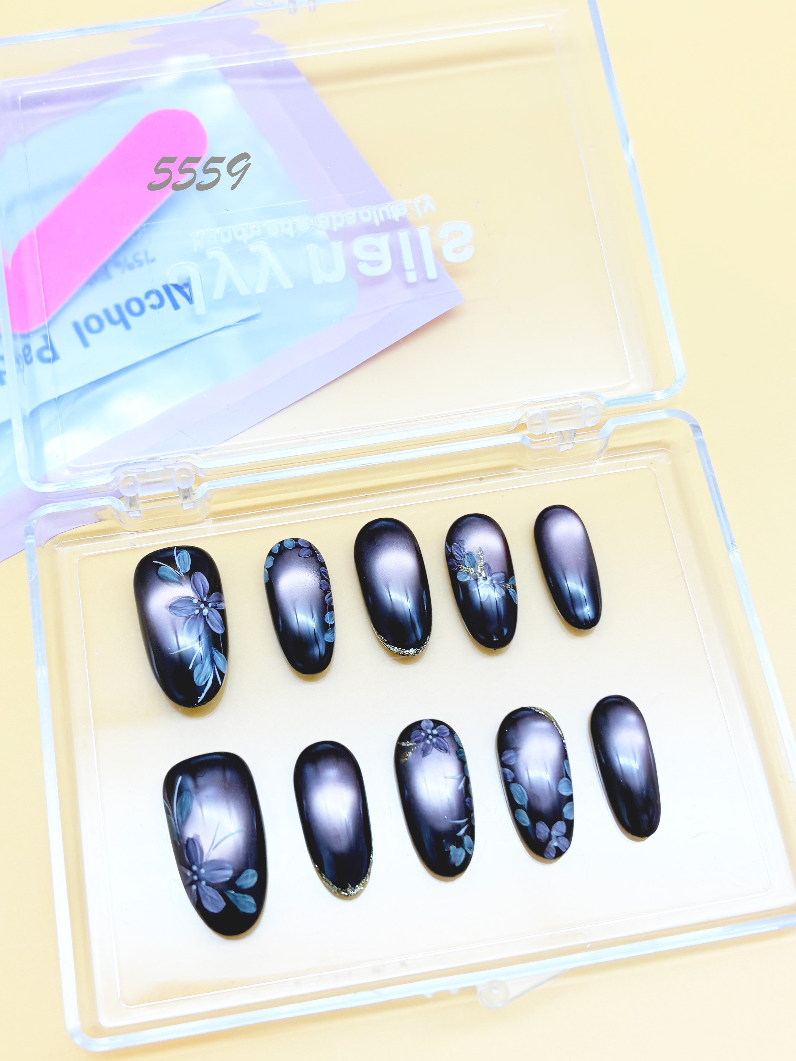 zb50..Wearables display board with multiple styles