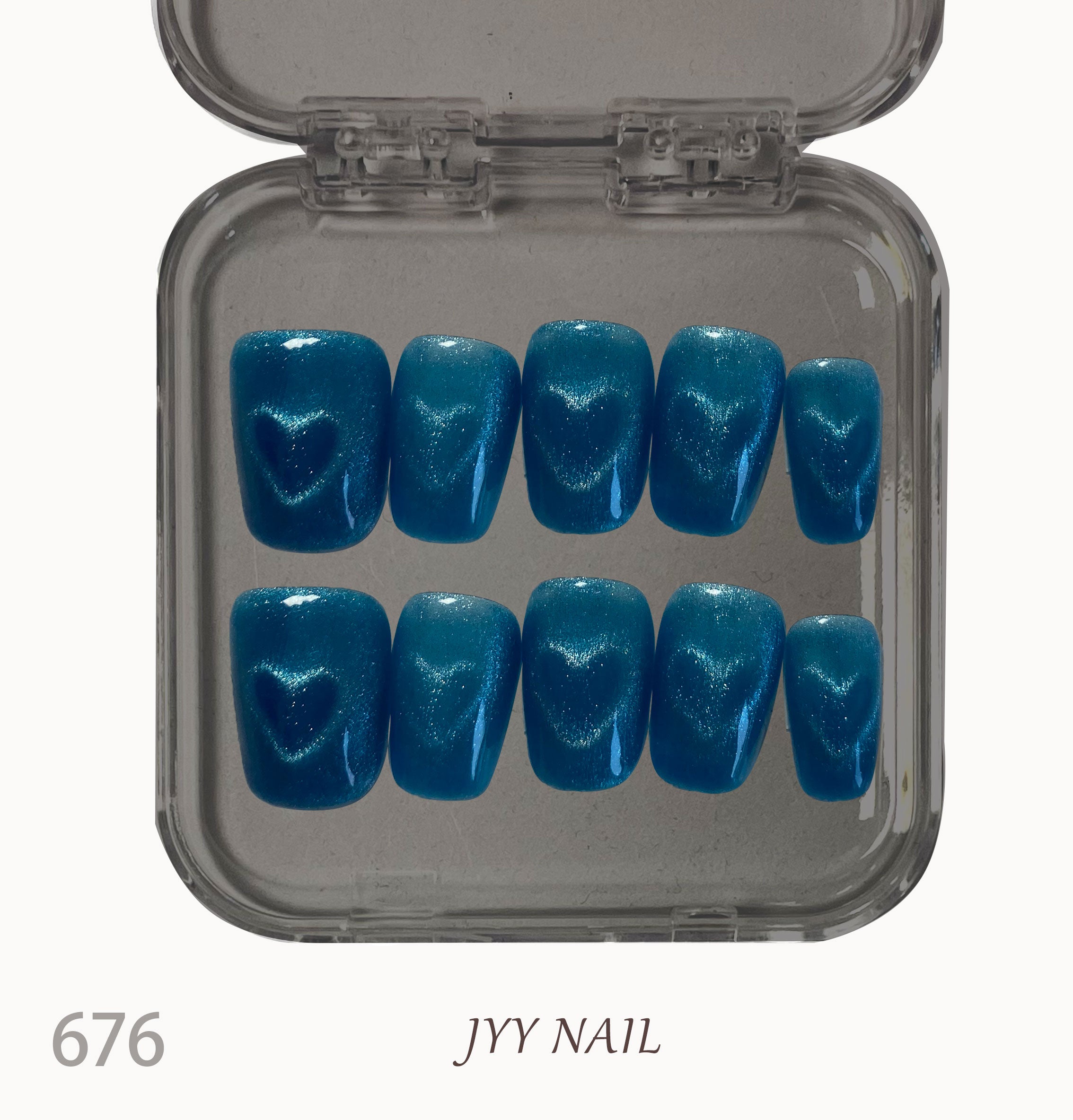 A676Blue love cat eyes:Hand-painted blue love cat eye nails