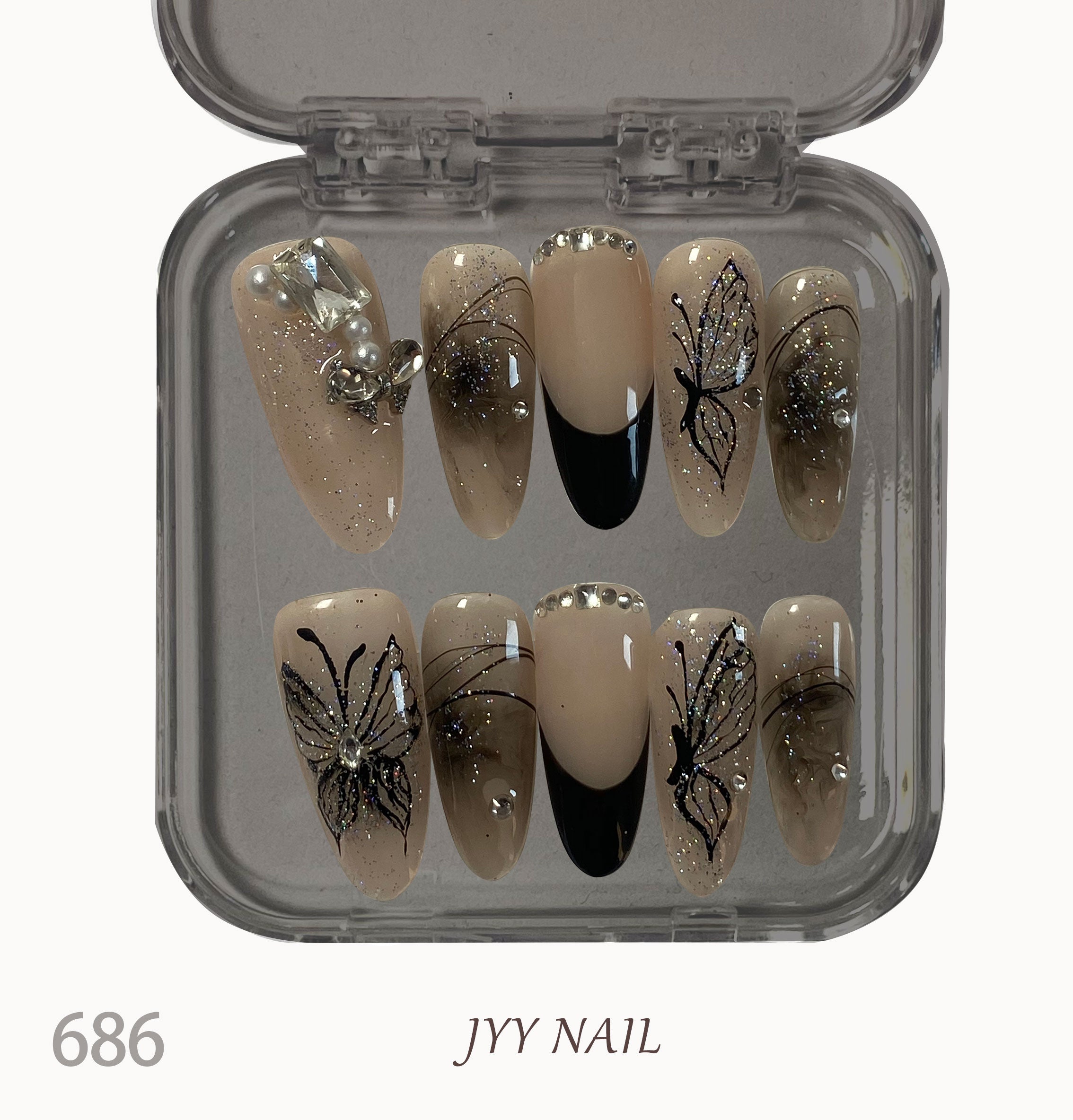 A686Black butterfly:Hand-painted black butterfly with diamond nails
