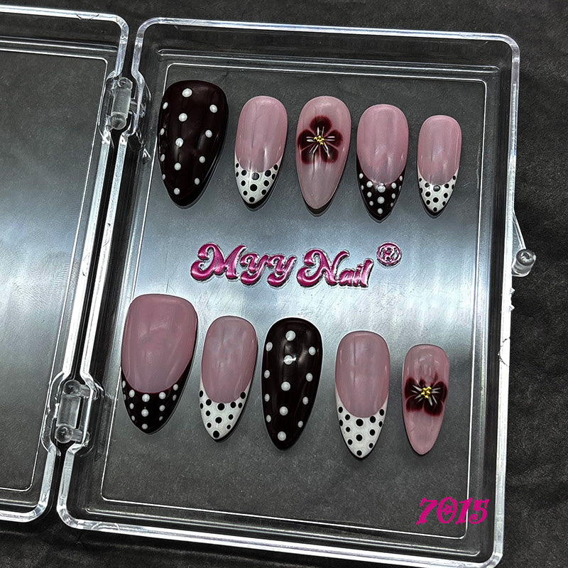 zb99..Different styles of nails