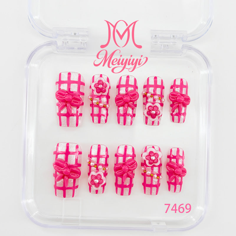 zb115..A wide variety of nails