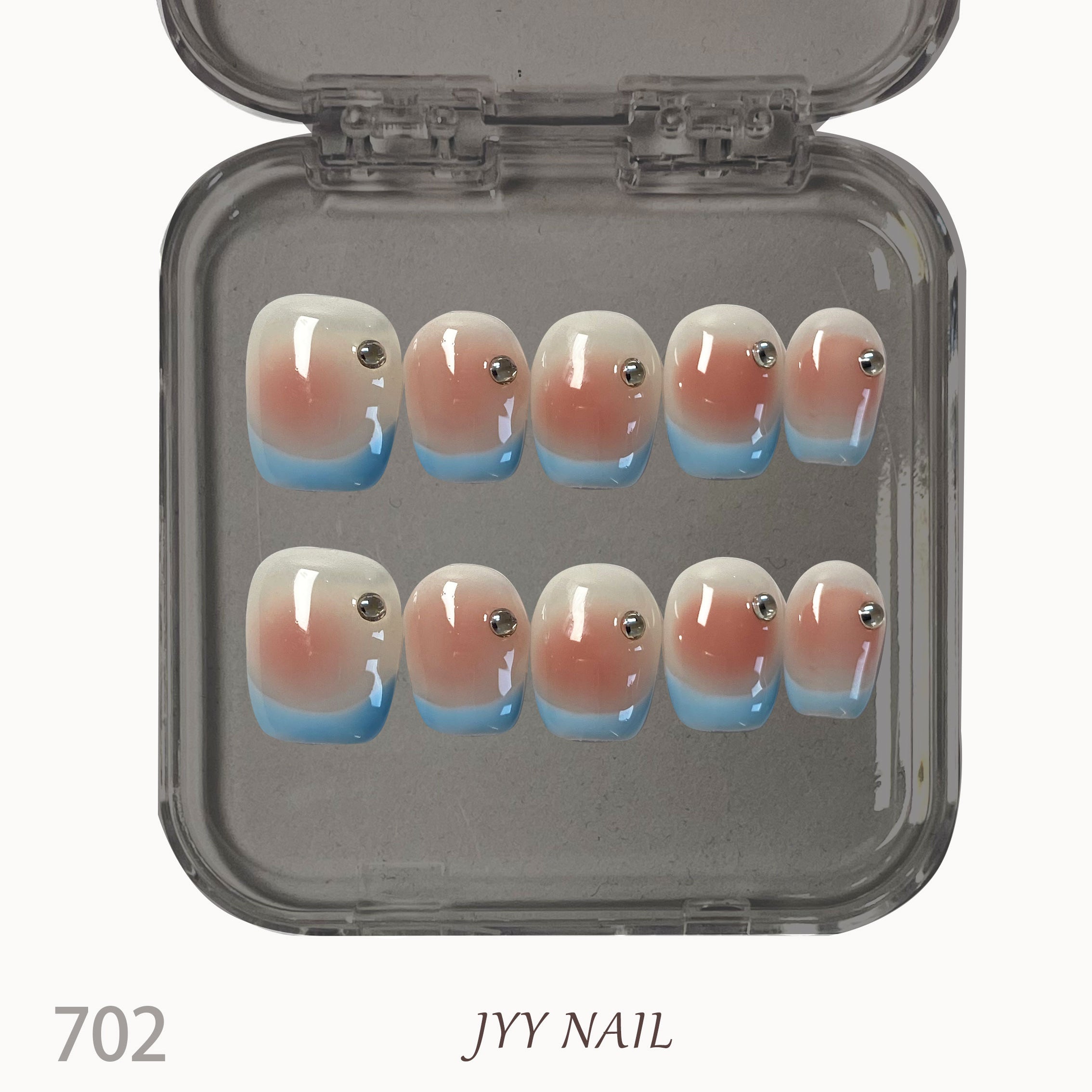 702.jpg