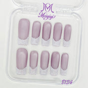 zb140..A collection of 24 exquisite nails