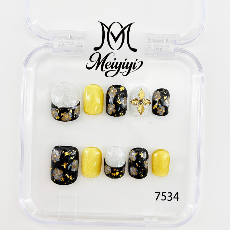 zb118..A wide variety of nails