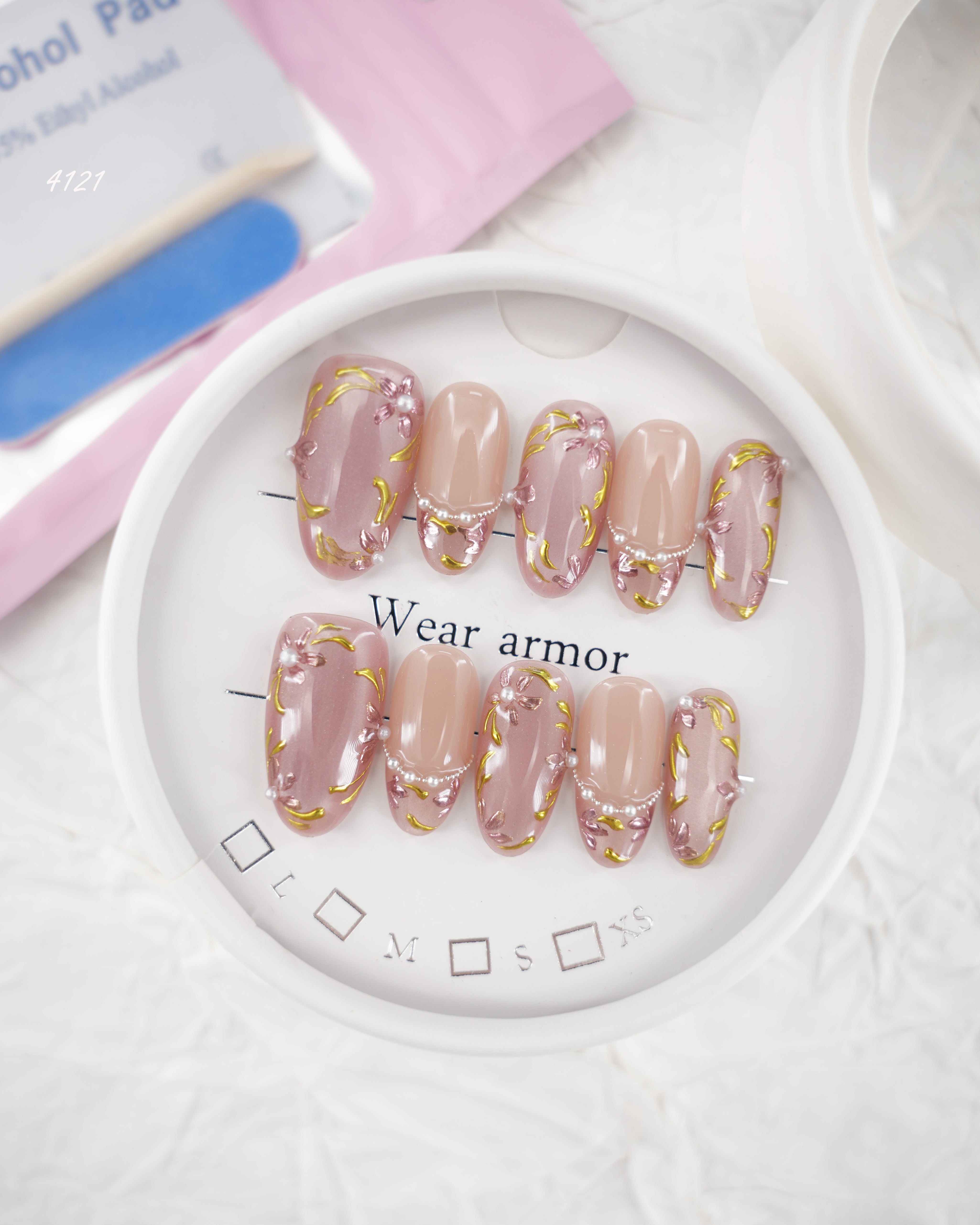zb16..Colorful and richly decorated nail wear