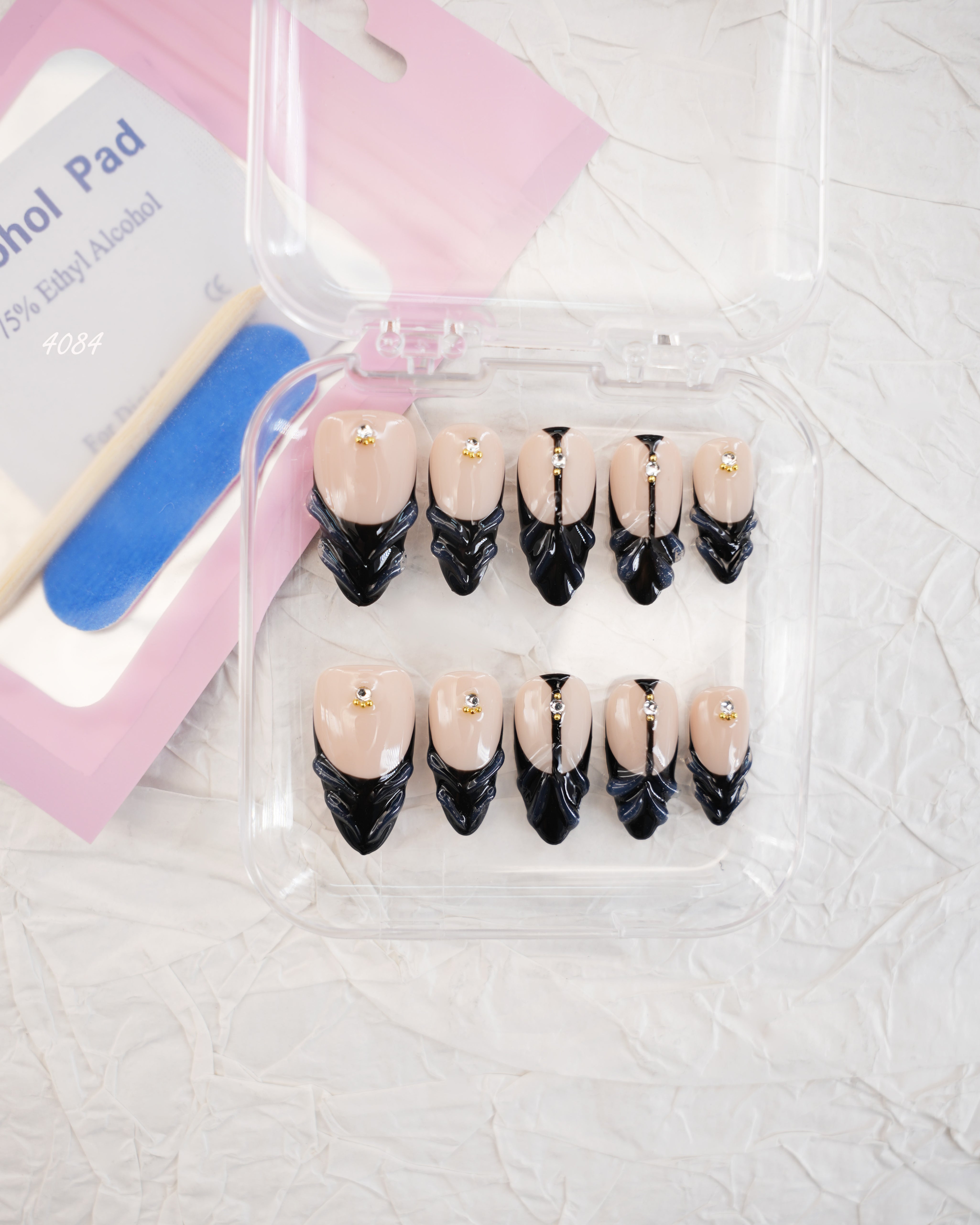 zb16..Colorful and richly decorated nail wear